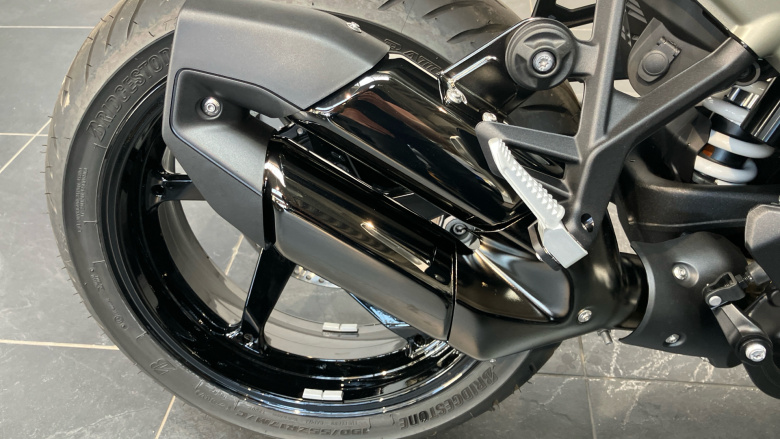 BMW R1300 R SE (25MY)